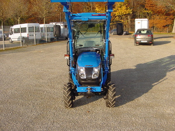 SOLIS Traktor 26 Blau FL Cab